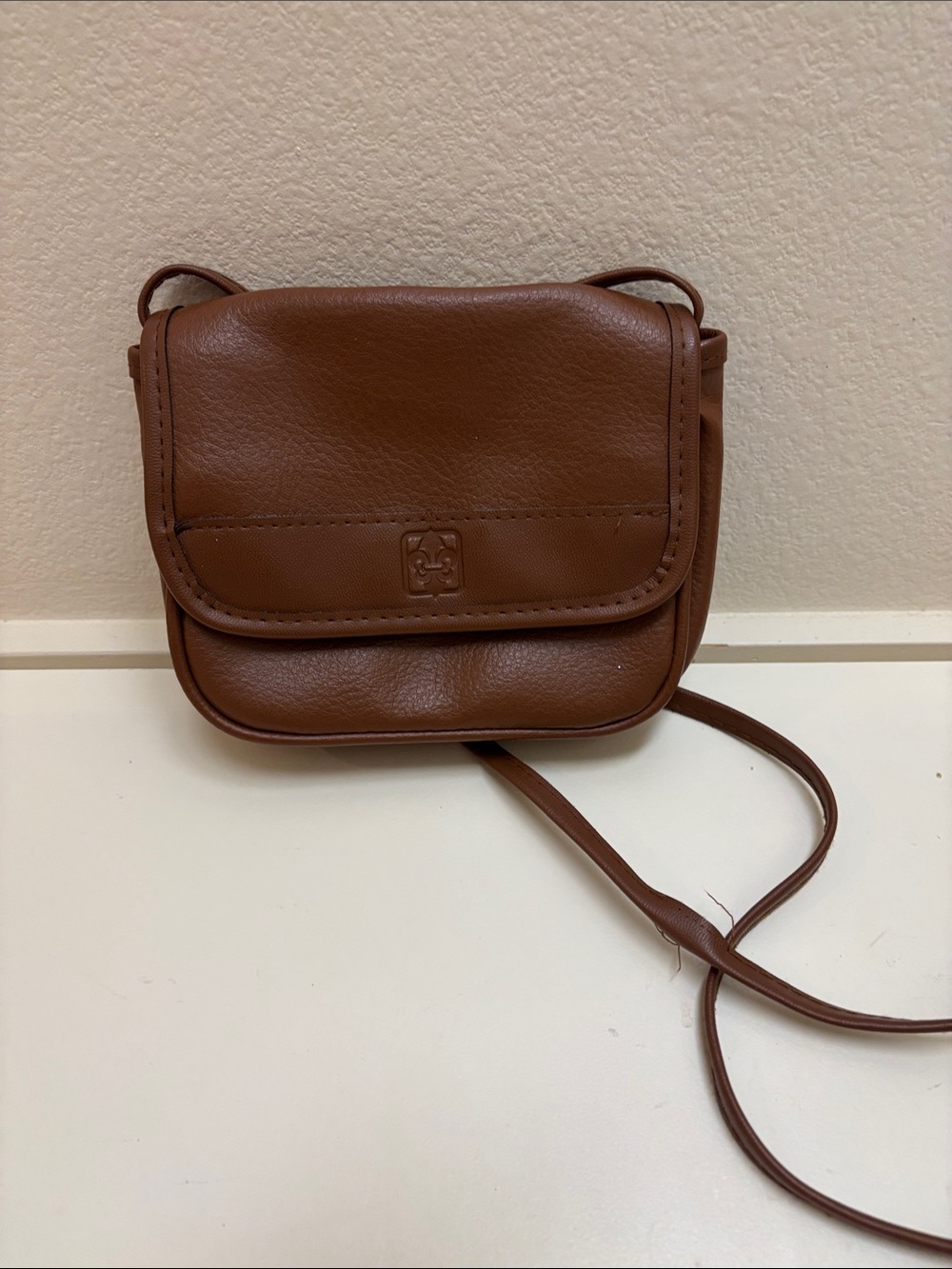 Compact Tan Crossbody Bag with Flap - Unbranded